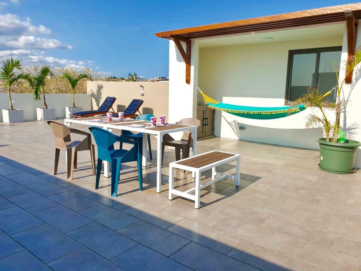Luxury Westwood Apartment+Pool Flic-en-Flacq エクステリア 写真