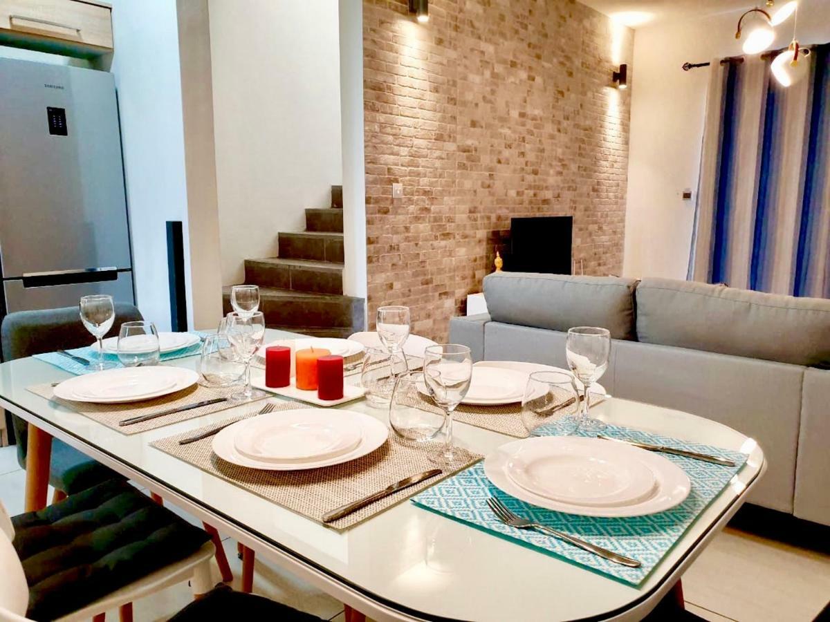 Luxury Westwood Apartment+Pool Flic-en-Flacq エクステリア 写真